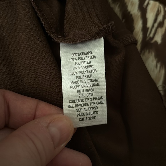 Women’s Brown, White & Tan Paisley Print Elastic Waist Skirt Sheer Solid Hem 20W - Picture 13 of 16